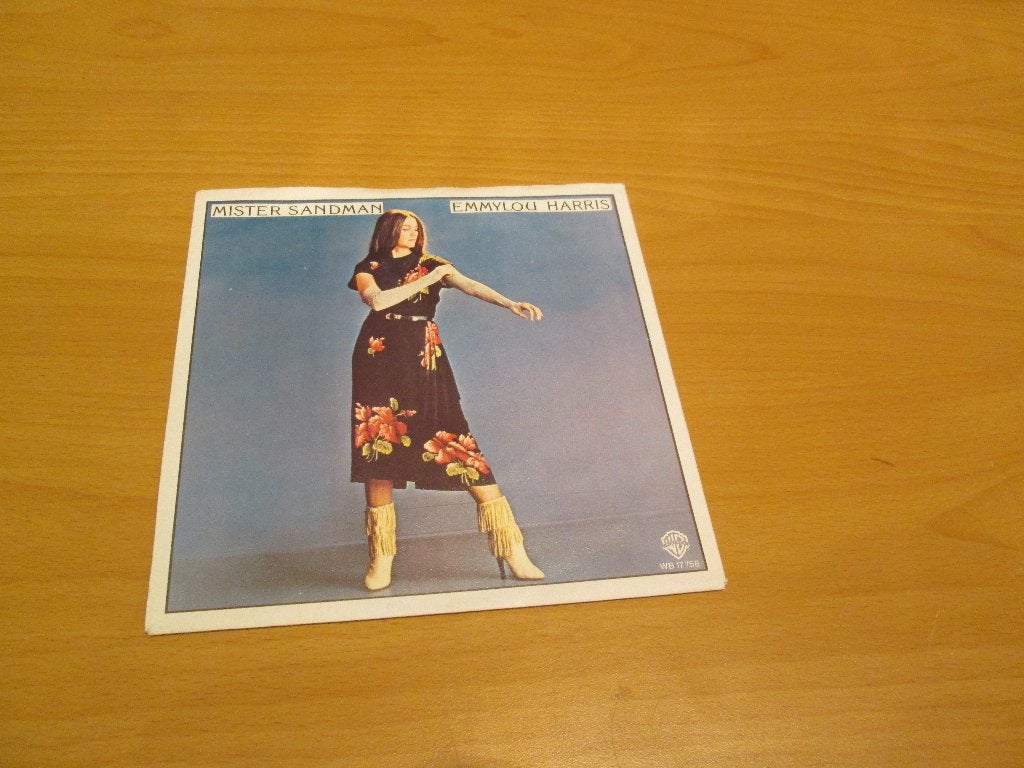 2 singles van Emmylou Harris (ook per stuk te koop), Ophalen of Verzenden, Gebruikt, Pop