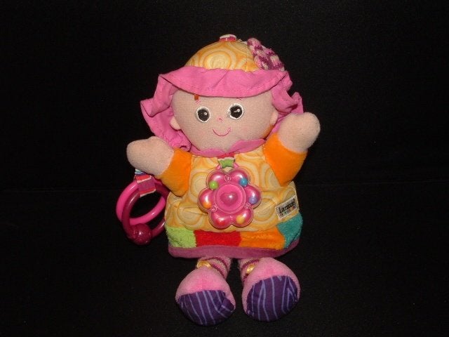 LAMAZE POPJE MEISJE BONT GEKLEURD VELOURS HUIDSKLEUR, Kinderen en Baby's, Speelgoed | Knuffels en Pluche, Verzenden, Nieuw, Overige typen