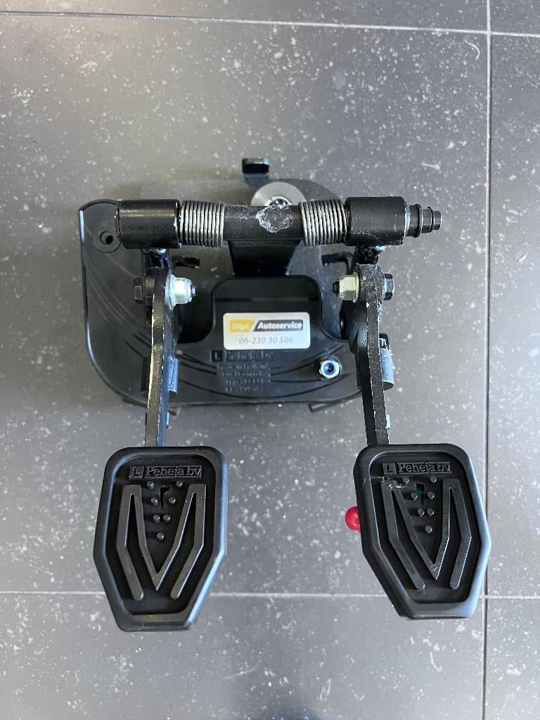 Dubbele  (pedal) bediening voor lesauto (Peheja  Type PCL1B), Auto diversen, Ophalen of Verzenden, Peheja, Info@quick-master.nl