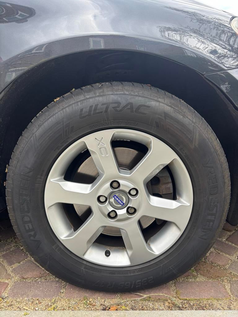Volvo XC60 velgen 17 inch met zomerbanden, Ophalen, Gebruikt, Banden en Velgen, 17 inch
