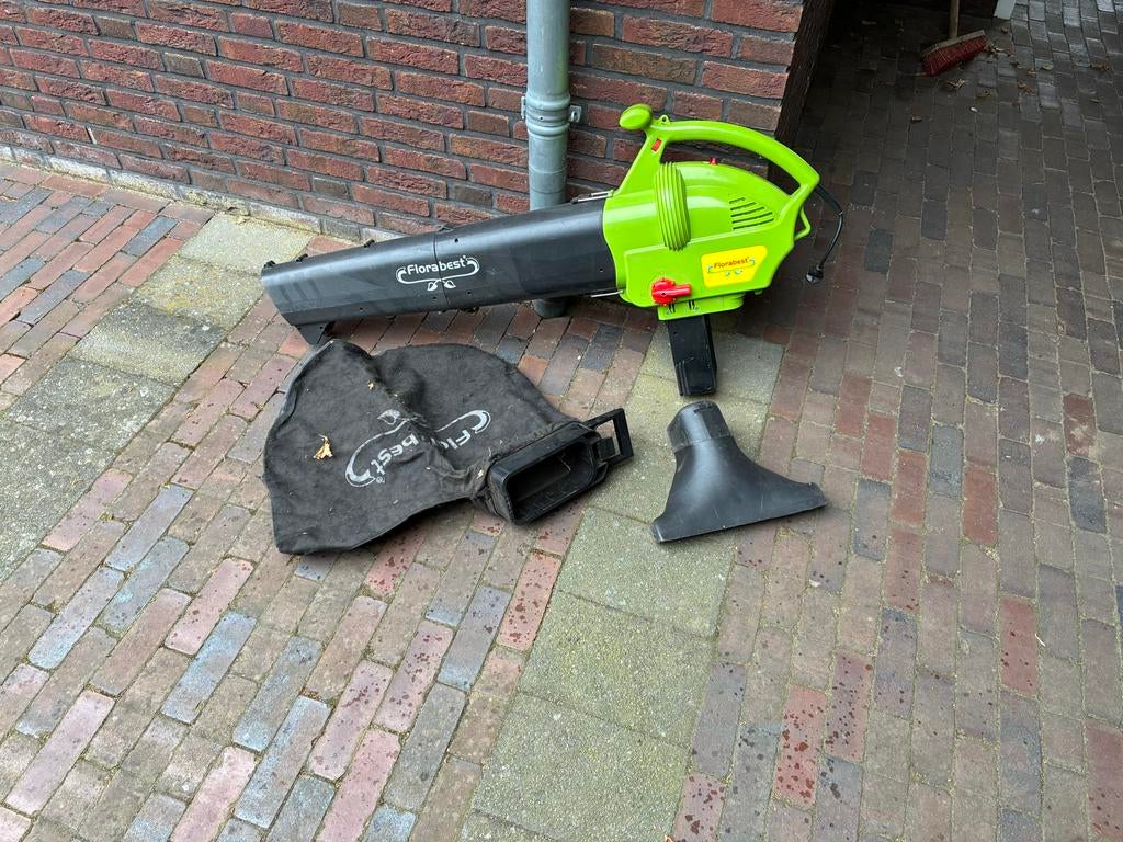 Florabest elektrische bladblazer / bladzuiger, Tuin en Terras, Bladblazers, Ophalen, Gebruikt, Handgedragen, Met opvangzak