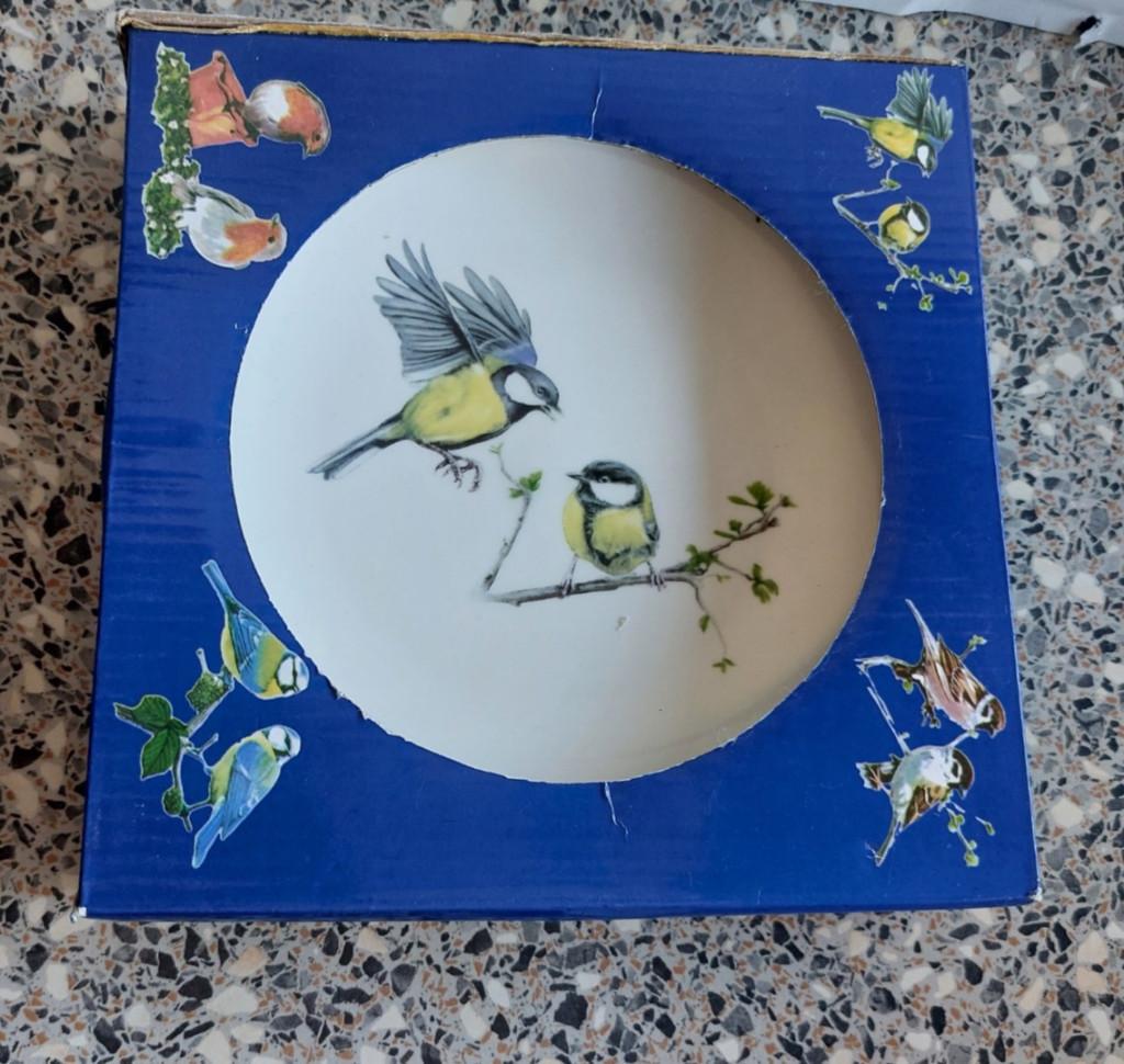 2 borden Elles Hollandse Vogels Koolmees Ringmus met doos, Huis en Inrichting, Ophalen of Verzenden, Zo goed als nieuw, Bord(en)