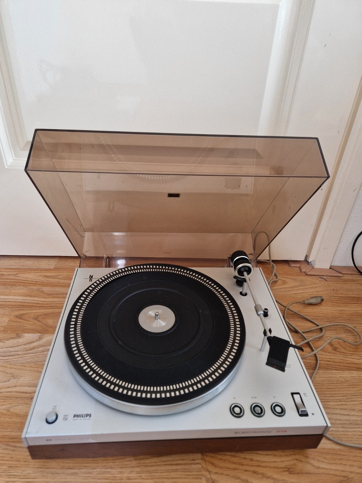 Philips Electronic 312 Platenspeler, Philips, Consumer.care@philips.com, Platenspeler, Niet werkend