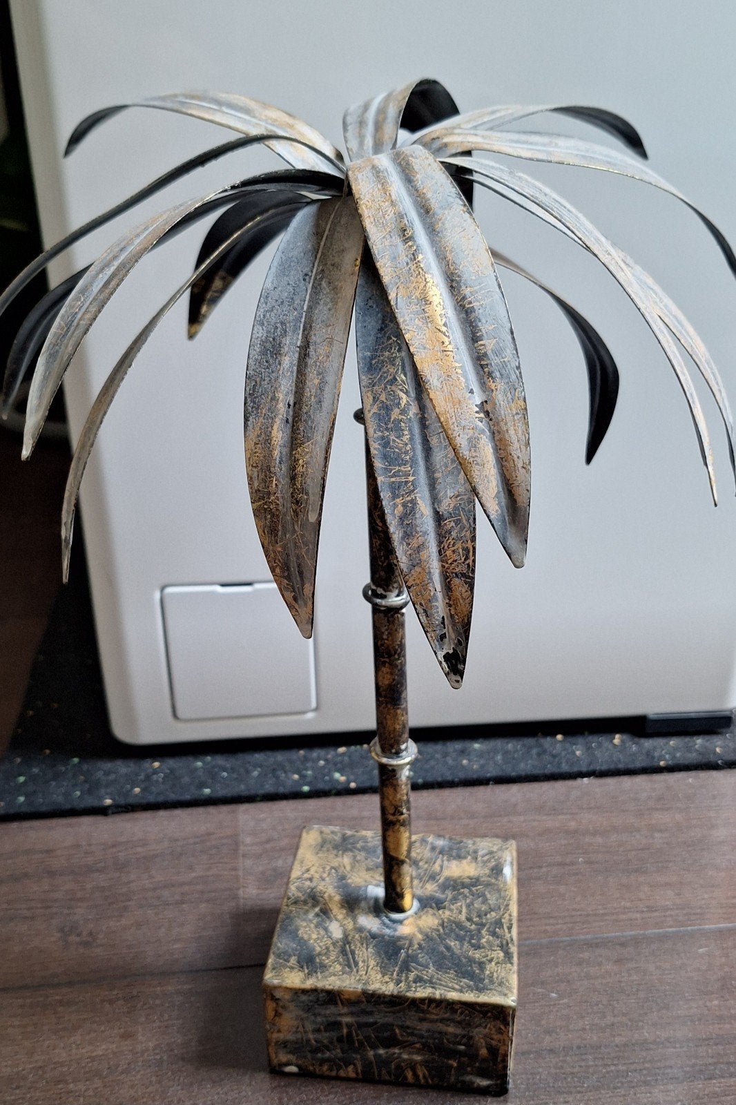 Palm tree
38 cm hoog, Ophalen