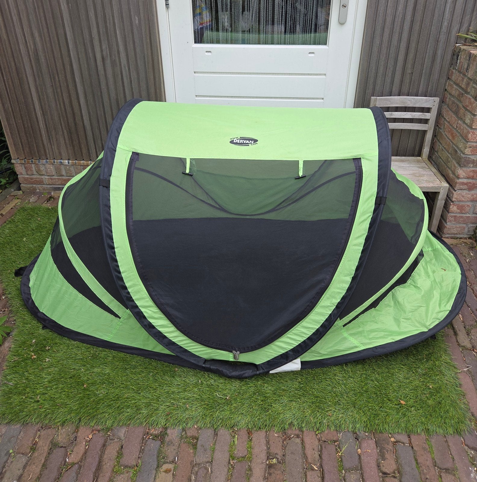 Deryan strandtent/groot reisbed - Groen., Caravans en Kamperen, Ophalen of Verzenden, Gebruikt, Tot en met 2