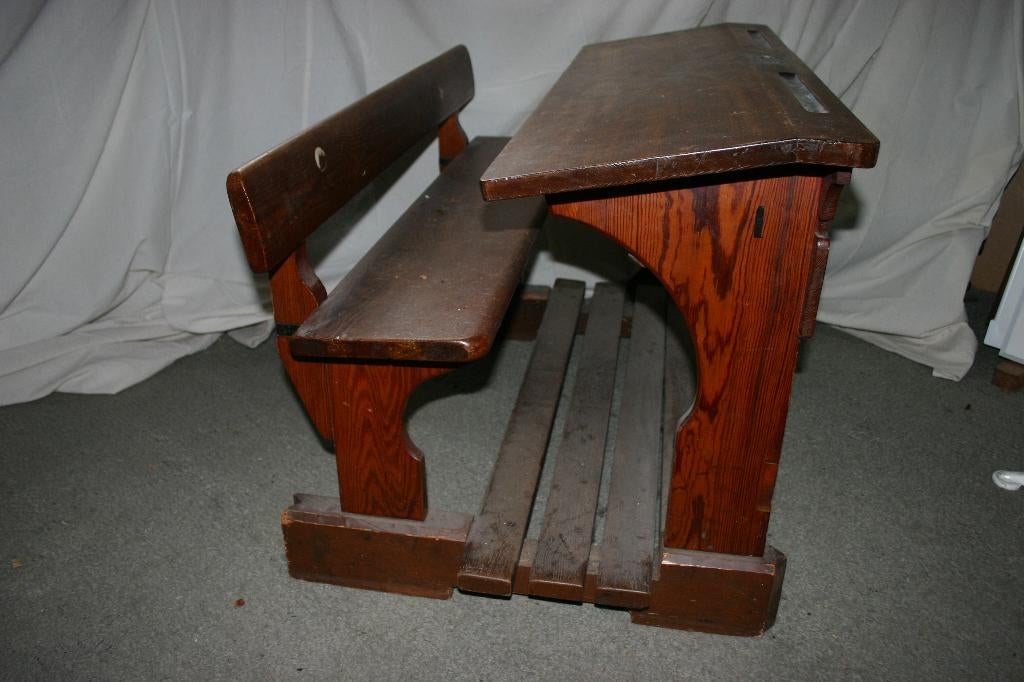 schoolbankje, Ophalen, Zo goed als nieuw, Tafel(s) en Stoel(en)