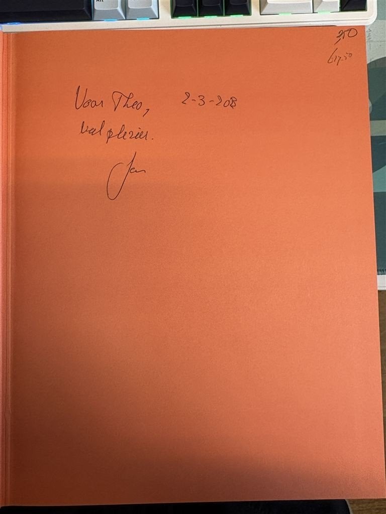 Gemeentehuizen in Nederland — Gesigneerd door Fotograaf, Ophalen of Verzenden, Zo goed als nieuw