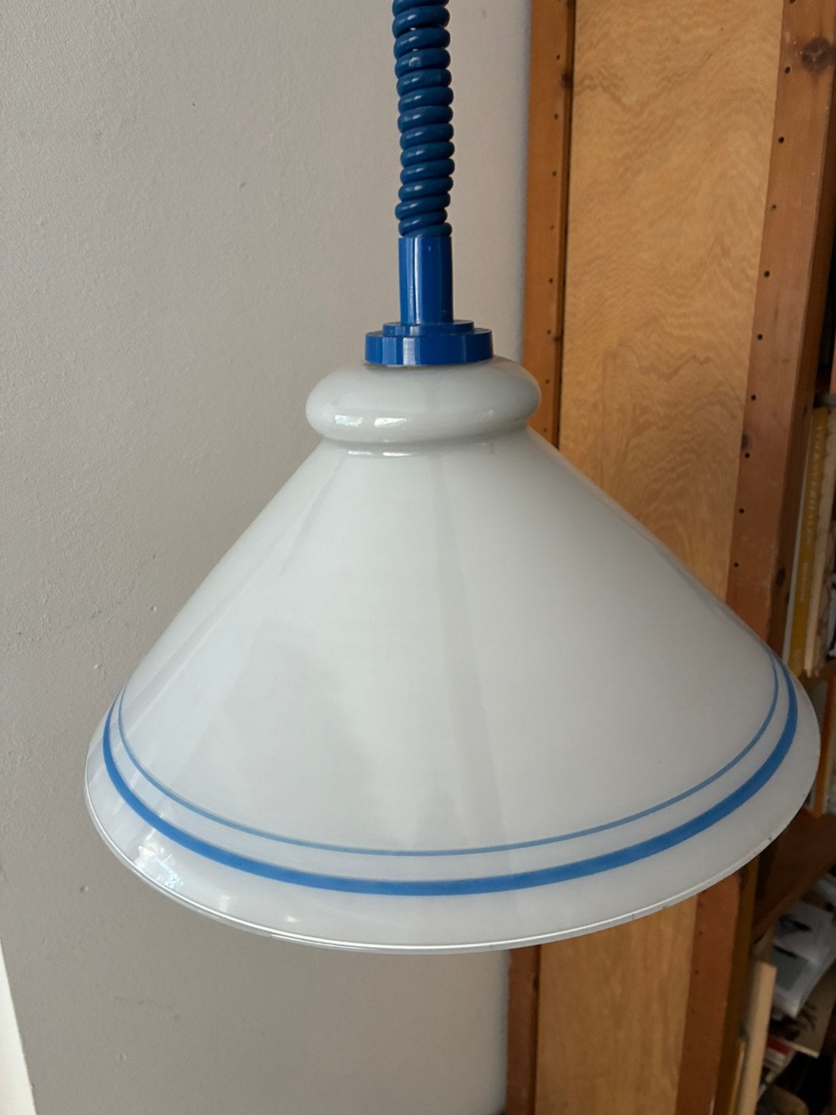 Mid-century design hanglamp trekpendel opaline glas, Ophalen of Verzenden, Zo goed als nieuw