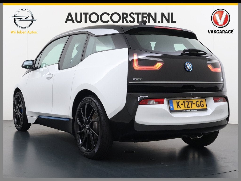 BMW i3 Executive Edition 120Ah 42kWh SOH 94% Warmtepomp Two-, Auto's, BMW, Automaat, Gebruikt, Zwart, 43 €/maand