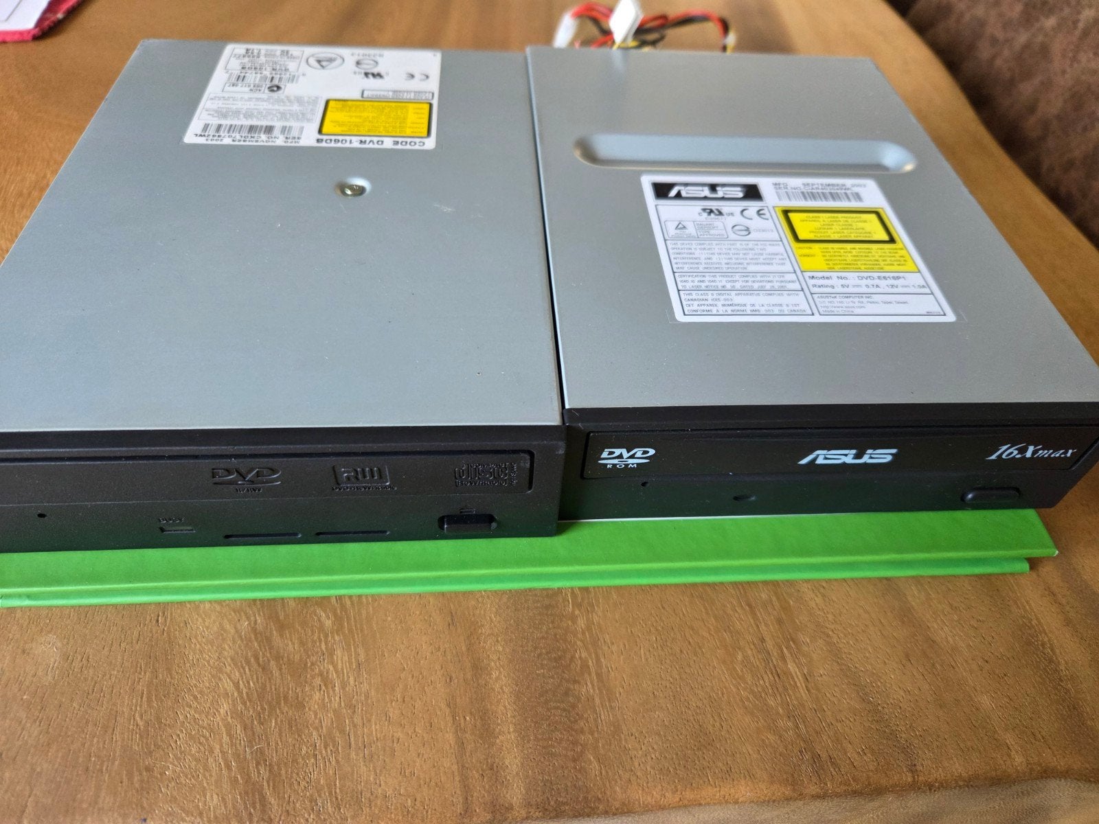 ASUS DVD-ROM en DVD-RW (rewritable) drives, Intern, Gebruikt, Dvd, Ophalen of Verzenden