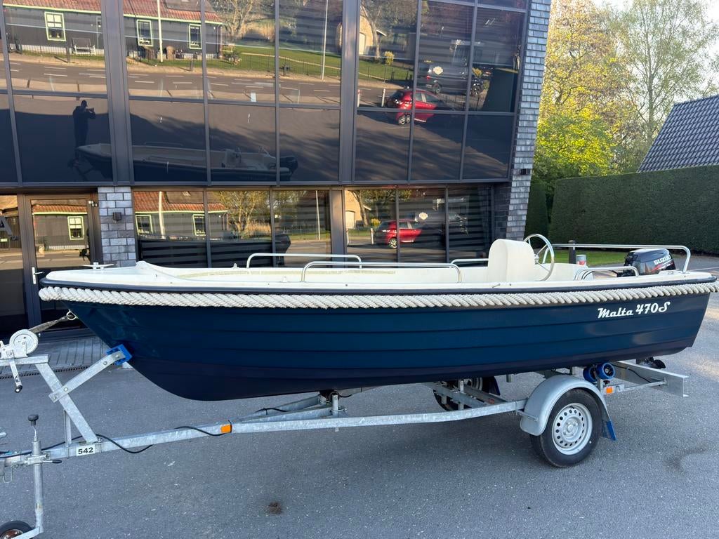 Malta 470 s 9.9 Suzuki mooie staat, Watersport en Boten, Vis- en Consoleboten, Ophalen, Tot 10 pk, Zo goed als nieuw, Buitenboordmotor