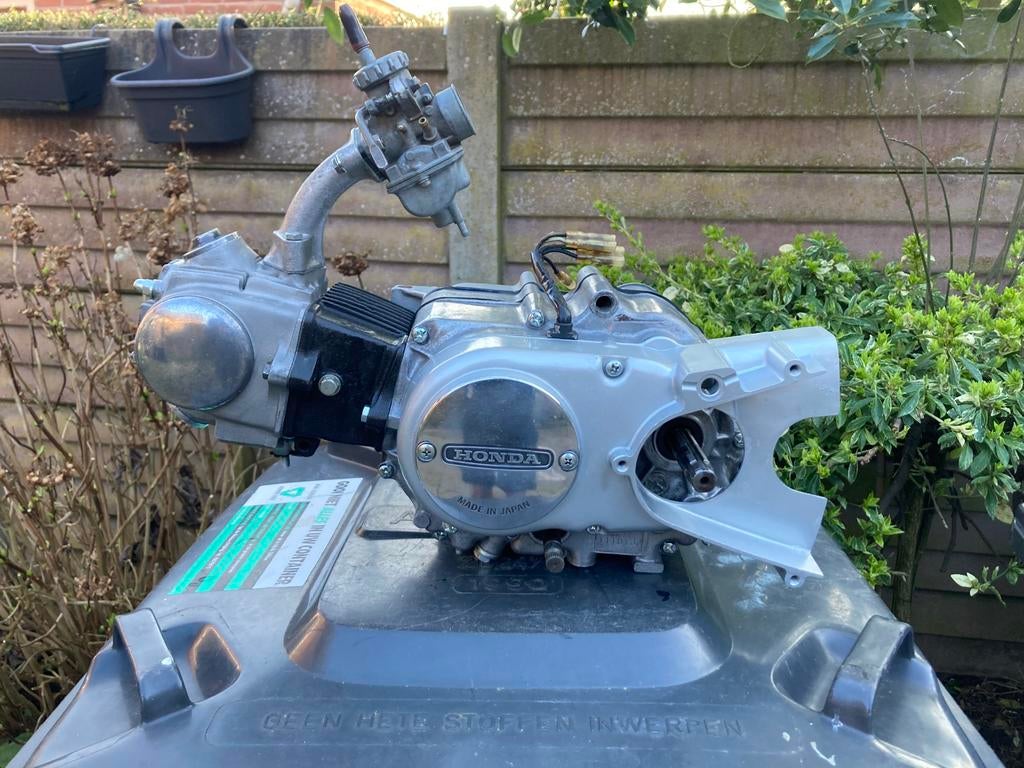 Gereviseerde Honda ss50 Motor 4takt cd50 c50 dax 4bak z50, Ophalen of Verzenden, Zo goed als nieuw, Blok, Overige merken