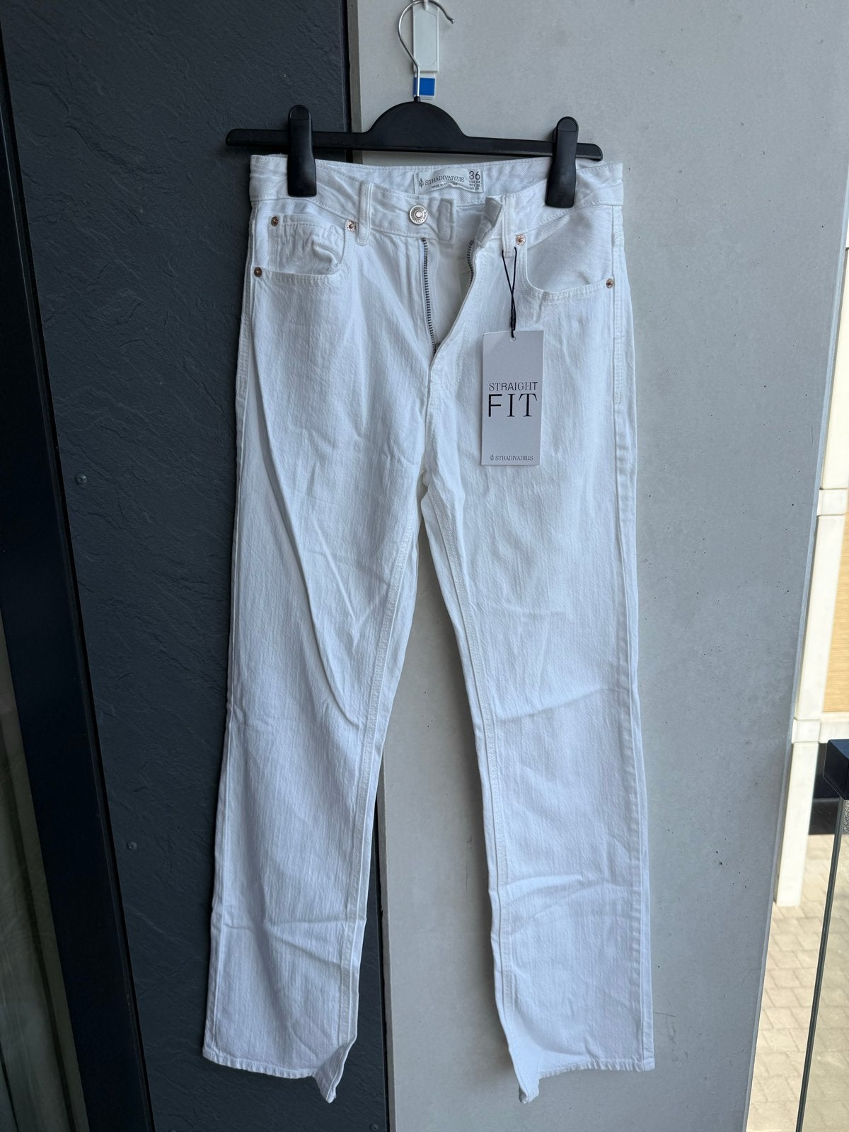 Nieuw met kaartje! Stradivarius jeans 36, Ophalen of Verzenden, Nieuw, Wit, W28 - W29 (confectie 36)