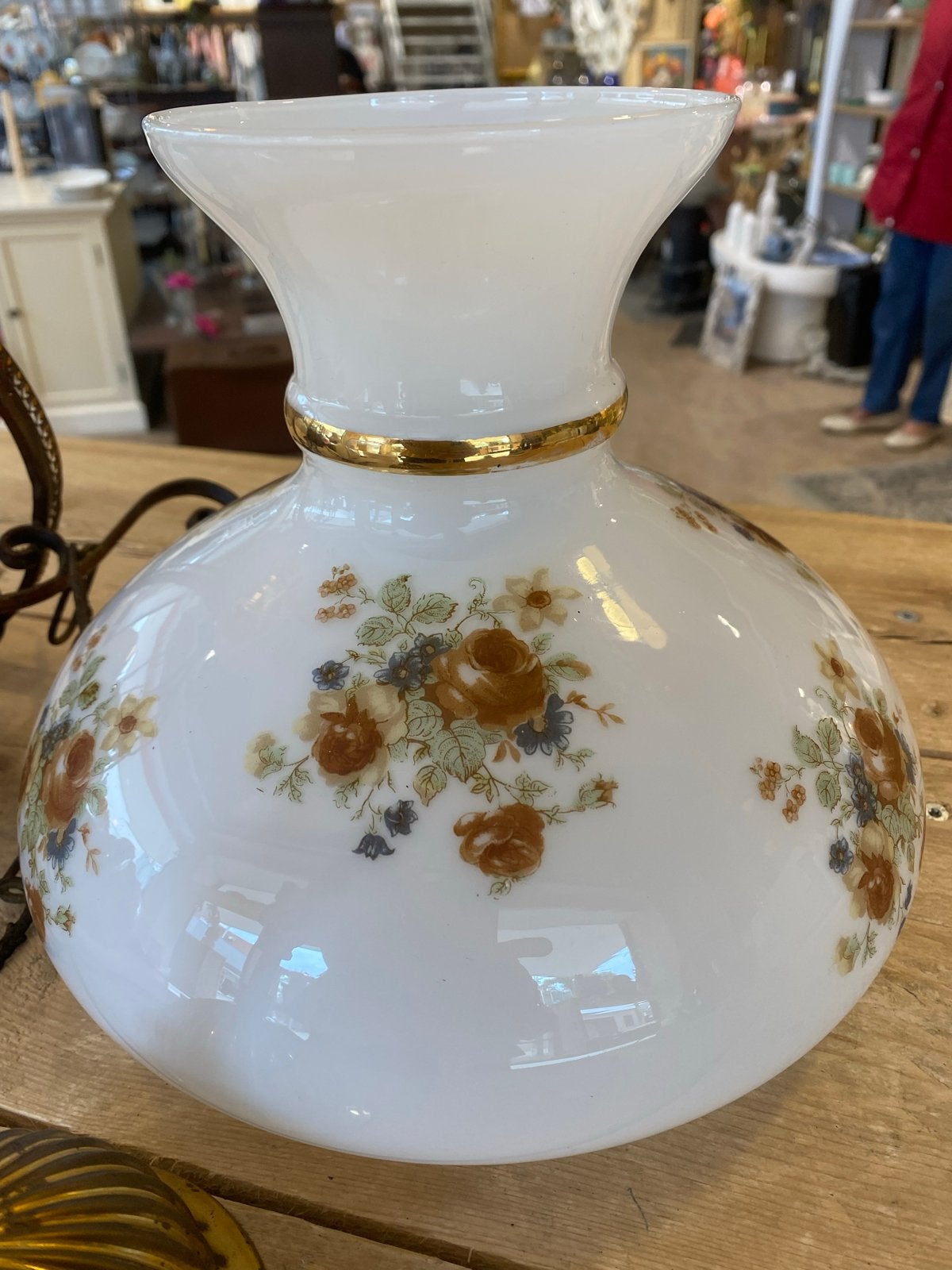 Vintage Hanglamp met Bloemenpatroon en Gouden Details, Antiek en Kunst, Antiek | Lampen, Ophalen