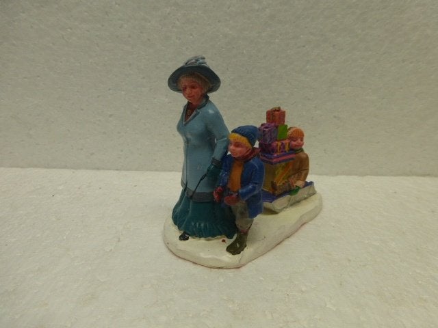 lemax Shoppers sled kerstdorp poppetjes figurines slee kerst, Ophalen of Verzenden, Zo goed als nieuw