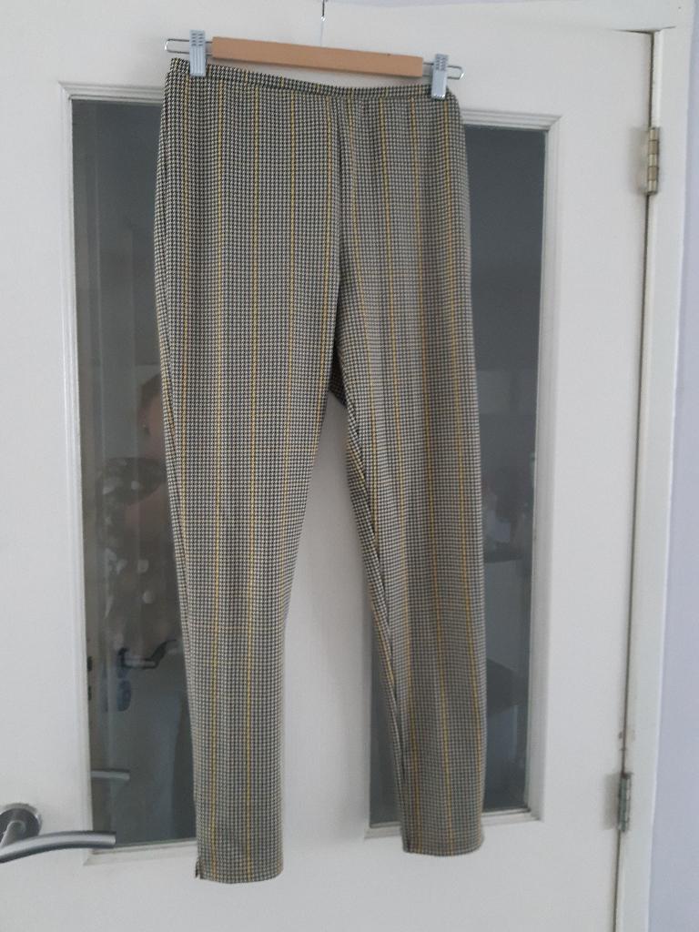 mooie Norah broek nieuw 36, Kleding | Dames, Ophalen, Overige kleuren, Zo goed als nieuw, Maat 36 (S)