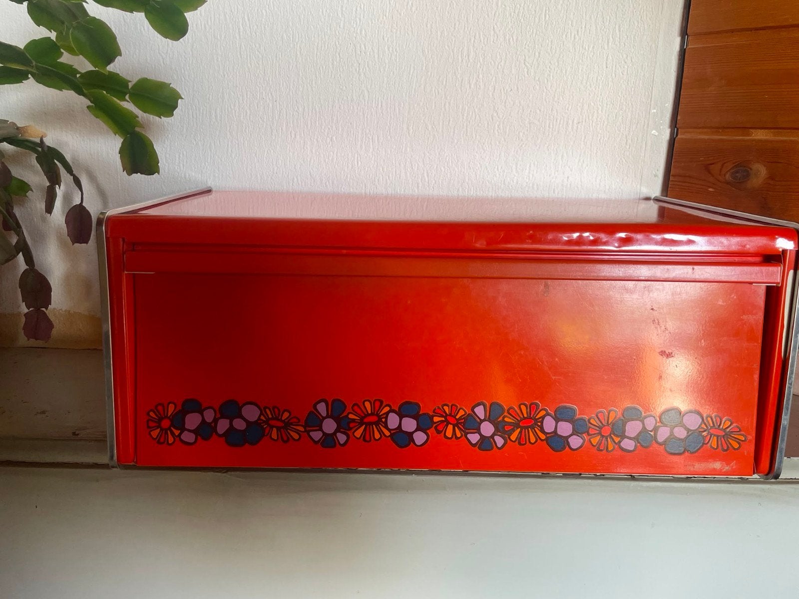 Vintage broodtrommel jaren '70 - Oranje met bloemmotief, Ophalen