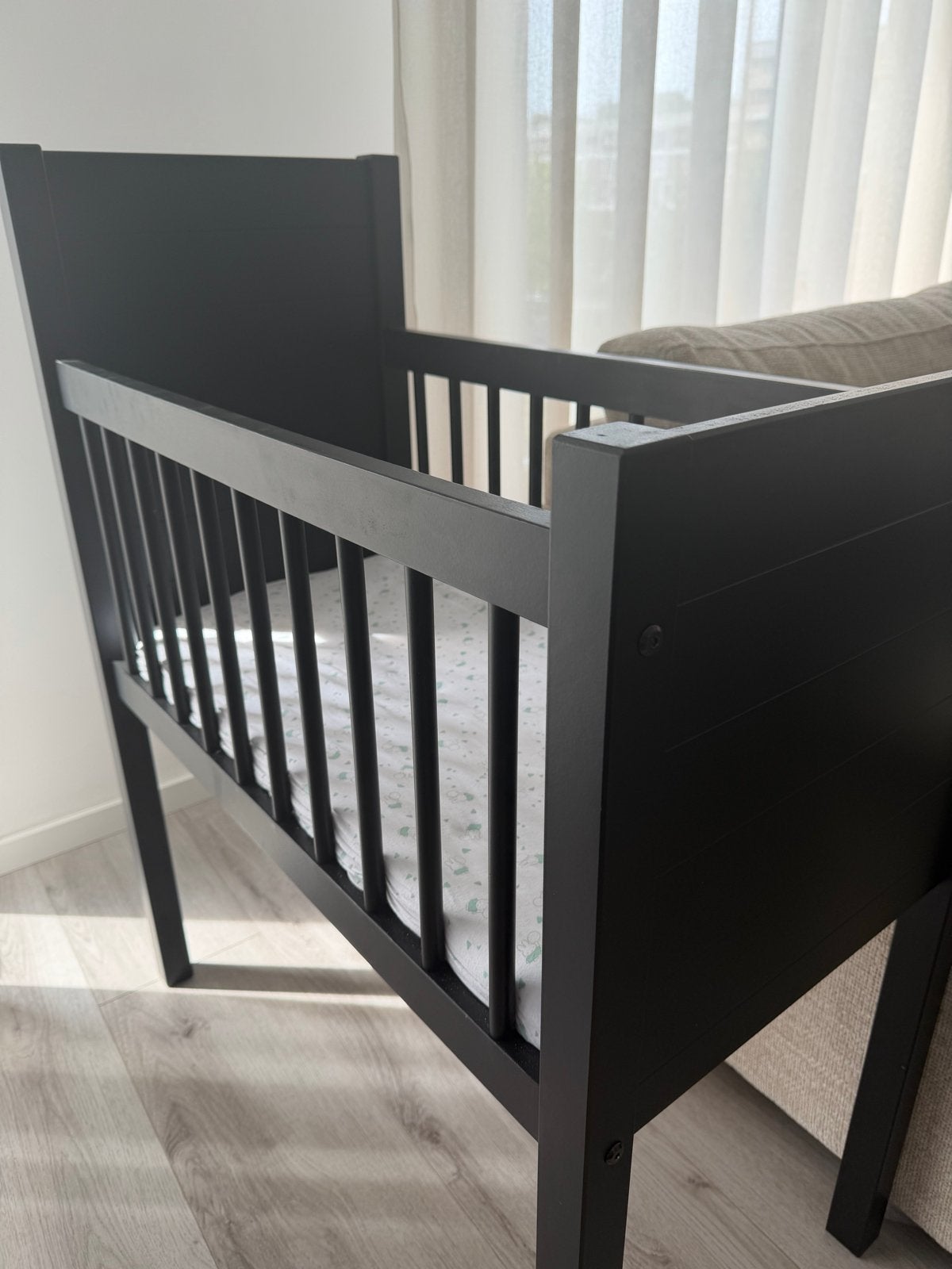 Zwart houten wiegje met matras prenatal, Verzenden, Zo goed als nieuw, Wieg