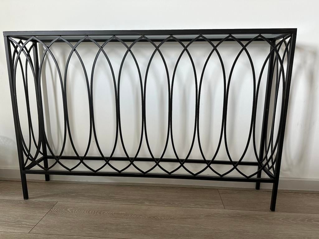 Zwarte metalen sidetable / wandtafel, Huis en Inrichting, Tafels | Sidetables, Ophalen, 100 tot 150 cm, Zo goed als nieuw, Minder dan 25 cm