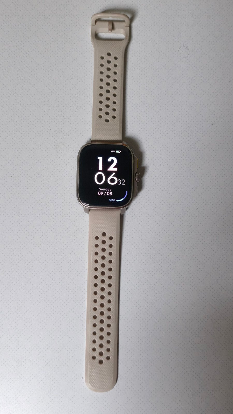 Amazfit Cheetah Smartwatch - Lichtgewicht GPS-sporthorloge, Conditie, Ophalen of Verzenden, Zo goed als nieuw, Amazefit