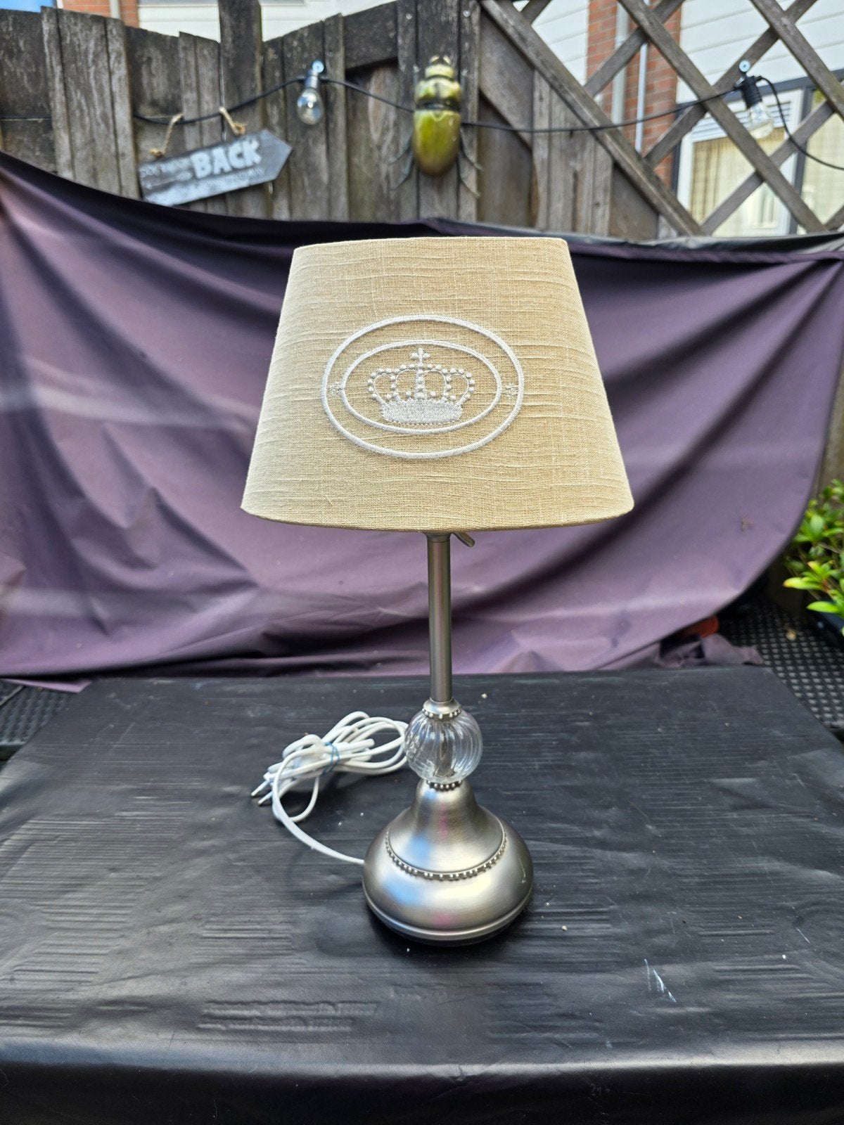 IKEA Tafellamp met stoffen kap en kroonmotief, Beige, Gebruikt, Met kap, Overige fittingen