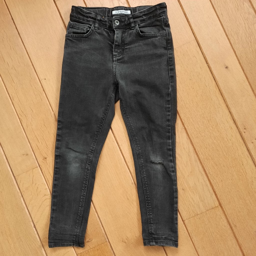 Mingo spijkerbroek zwart destroyed maat 122, Ophalen of Verzenden, Zo goed als nieuw, Jongen, Broek