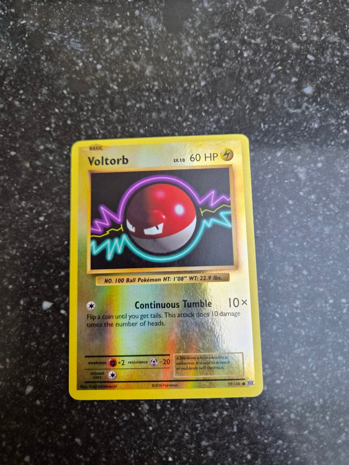 Pokemon Voltorb Reverse Holo Kaart, Ophalen of Verzenden, Zo goed als nieuw, Losse kaart, Foil