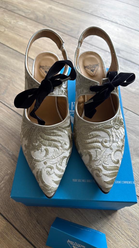 John Fluevog Collectors Schoenen - Nieuw met prijskaartje, Kleding | Dames, Schoenen, Pumps, Wit, Nieuw, Ophalen of Verzenden