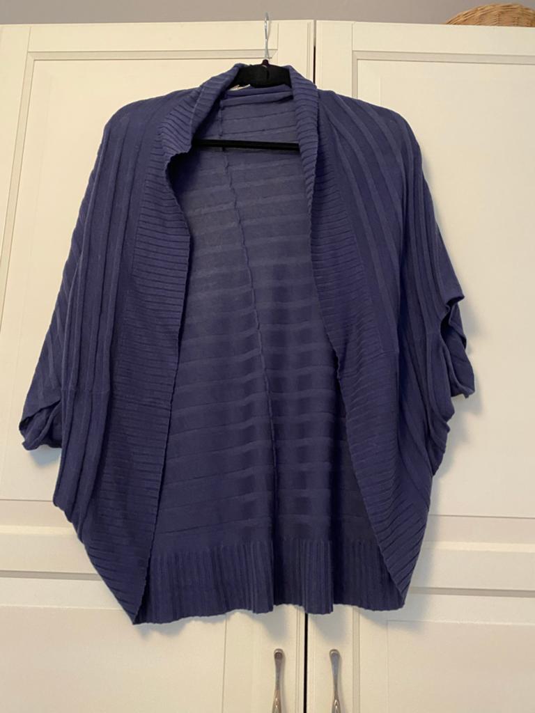 Donkerblauwe gebreide shrug/bolero Esprit- Maat S, Ophalen of Verzenden, Zo goed als nieuw, Maat 36 (S), Blauw
