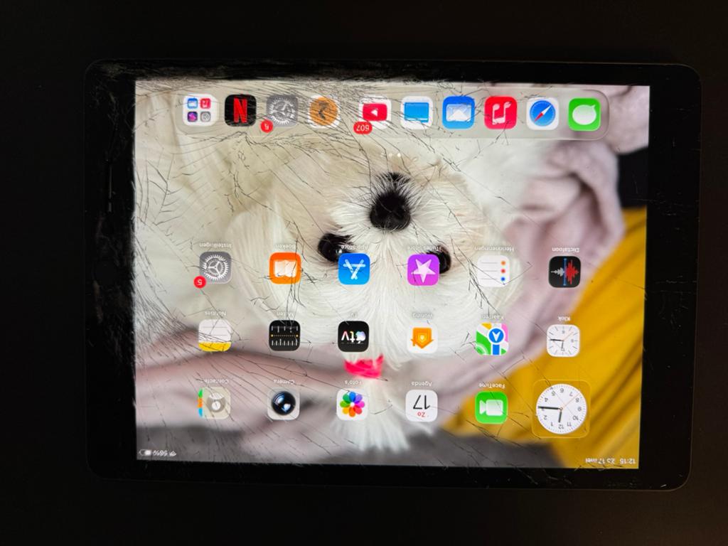 Apple ipad 9e generatie scherm kapot, 10 inch, Apple iPad, Ophalen of Verzenden, 64 GB
