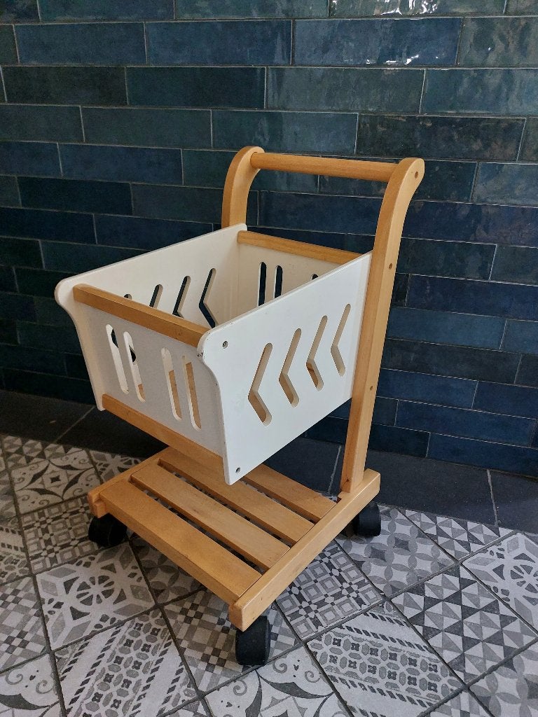 Houten winkelwagentje, Ophalen, Gebruikt, Duw- of Trekspeelgoed