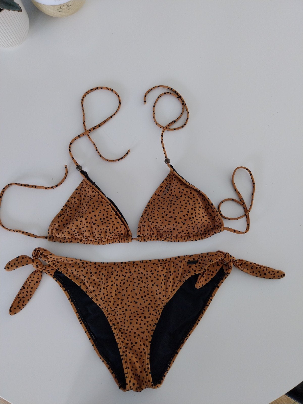 Protest bikini met print - Nieuw, Bruin, Nieuw, Ophalen of Verzenden, Protest