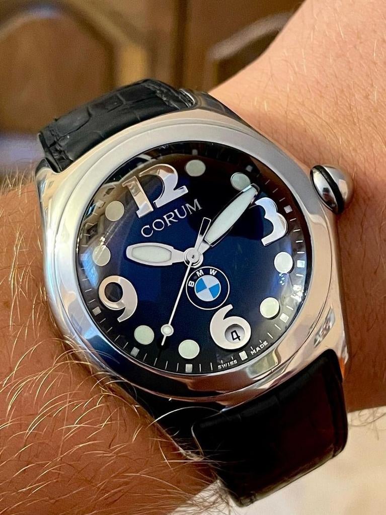 GEZOCHT: Gestolen Corum Bubble BMW Golf Cup Horloge, Sieraden, Tassen en Uiterlijk, Overige merken, Leer, Staal, Polshorloge