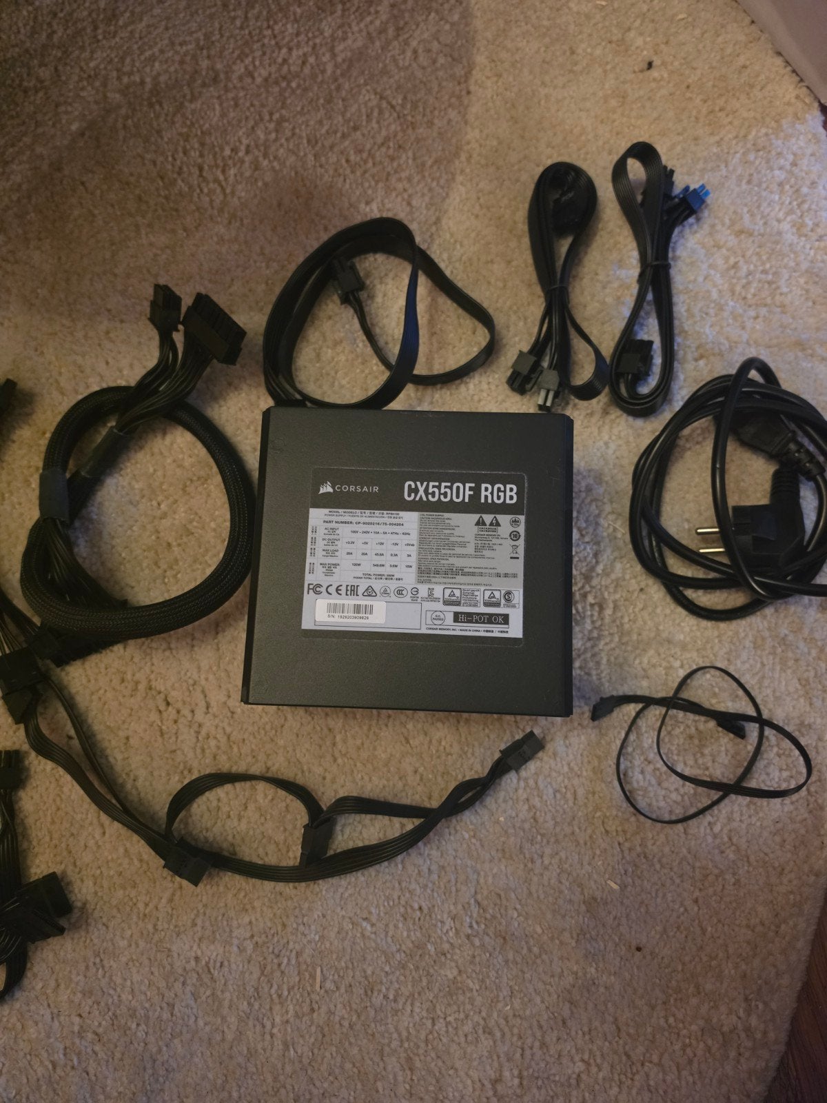 Corsair CX550F RGB Voeding - Zo goed als nieuw, Computers en Software, Ophalen of Verzenden, Zo goed als nieuw