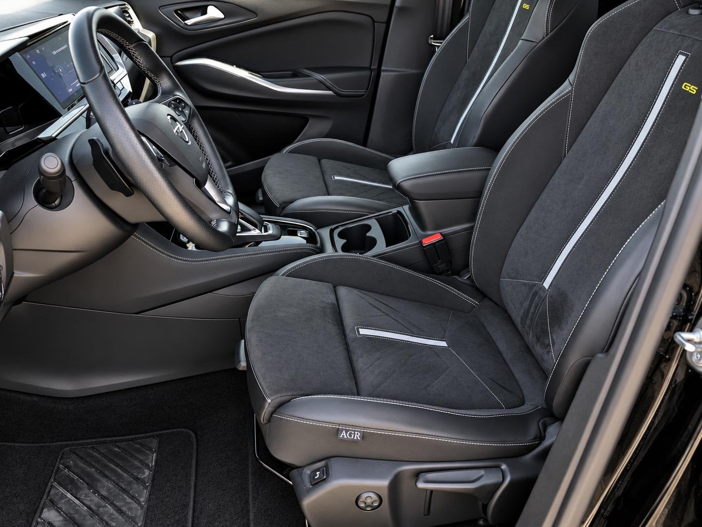 Opel Grandland 1.6 Turbo Plug-In Hybrid 4x4 GSe AUTOMAAT / 3, Auto's, Euro 6, 4 cilinders, 1776 kg, Leder en Stof