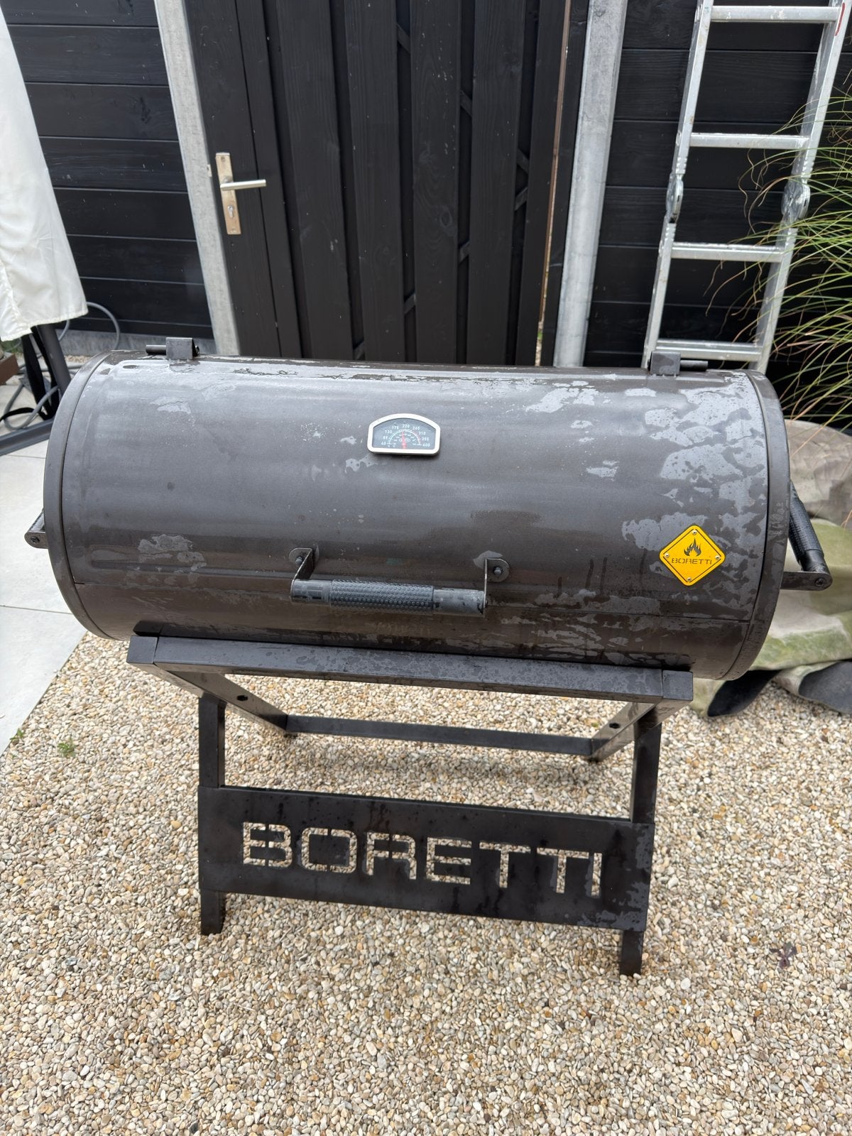 Boretti Barilo Barbecue met 3 rekken en hoes, Ophalen, Gebruikt
