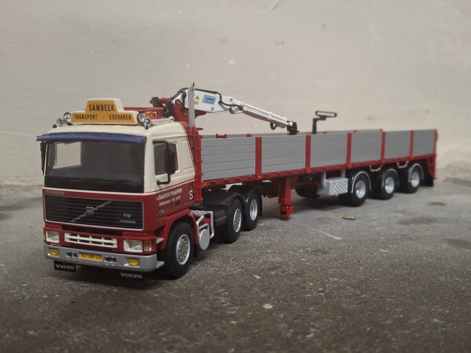 Wsi Volvo F12 van Sambeek Transport Escharen, Ophalen of Verzenden, Zo goed als nieuw, Bus of Vrachtwagen, Wsi