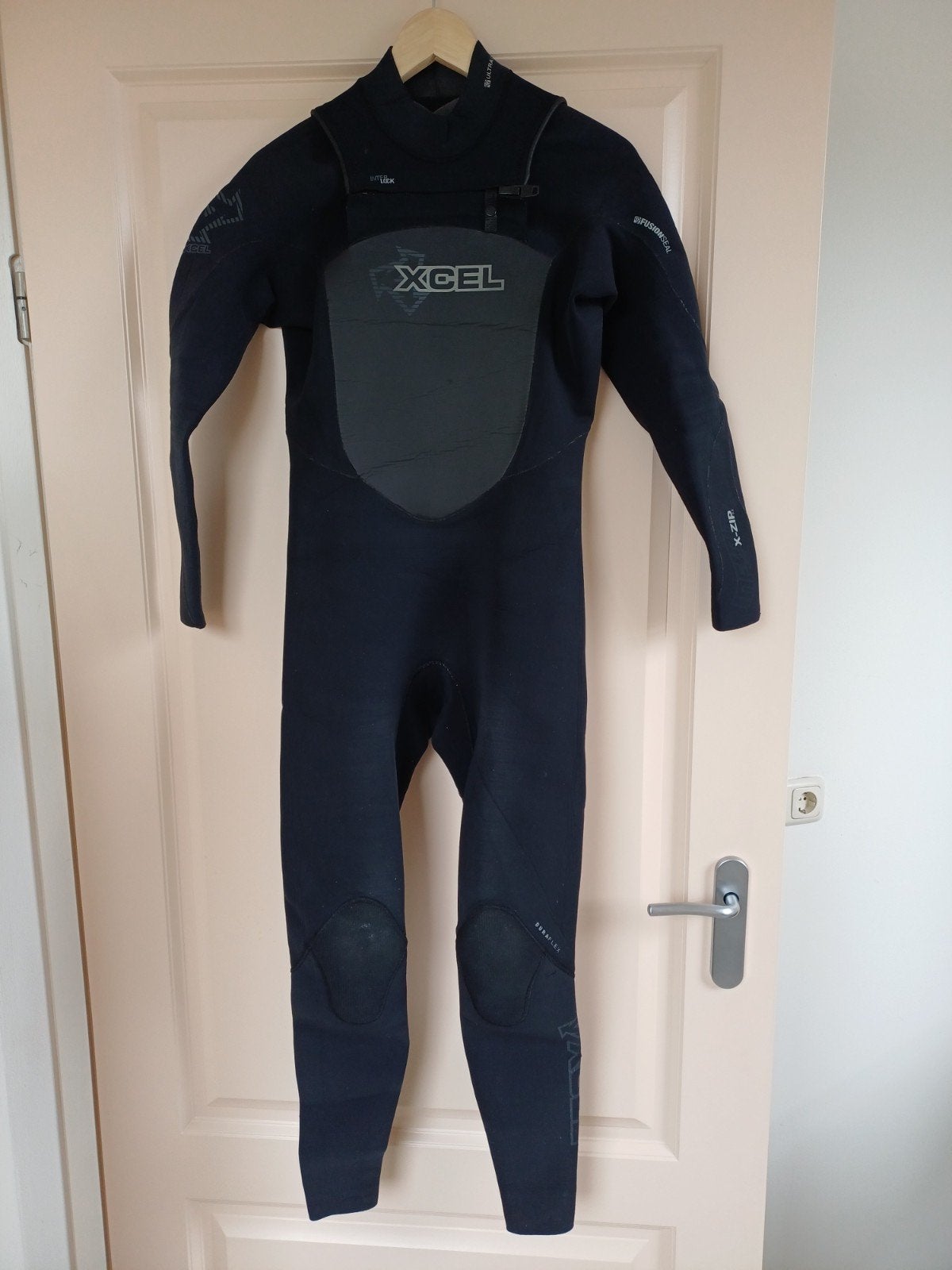 Neopreen Xcel pak voor watersport. Maat M zeer elastisch., Ophalen of Verzenden, Gebruikt, Overige merken, Overige typen