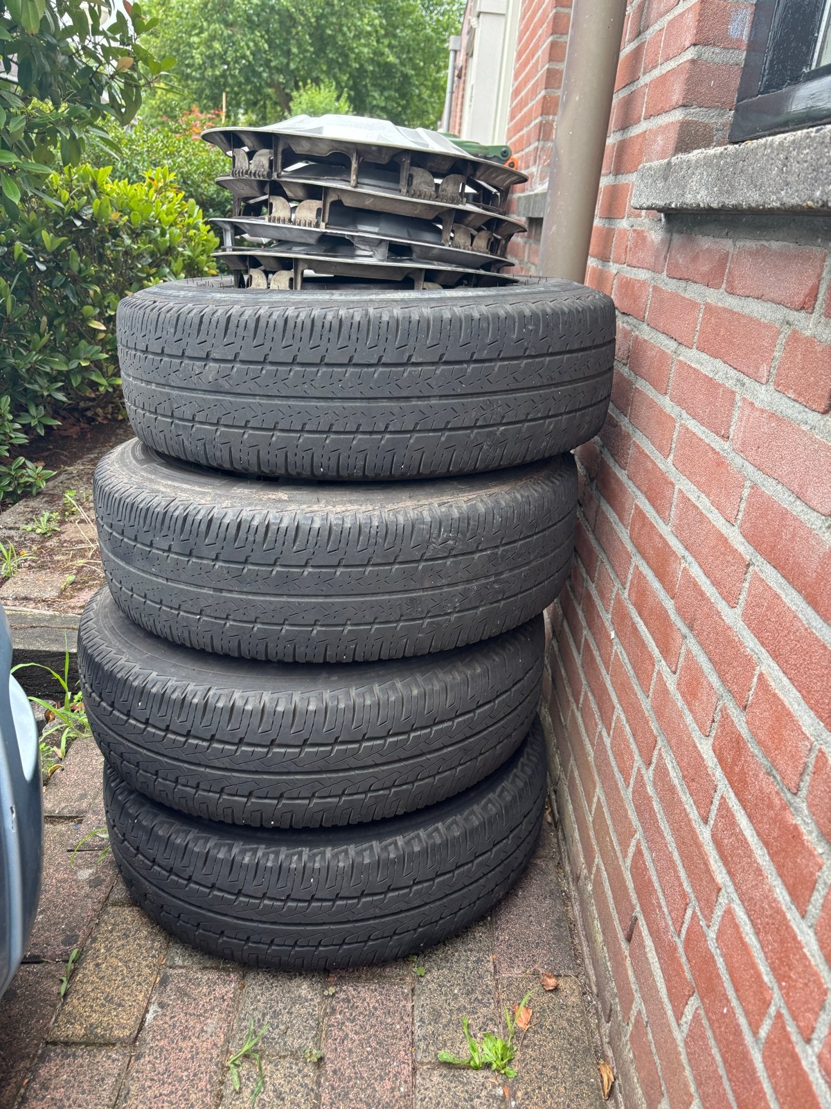 4x Gebruikte banden op Velg met Fiat wieldoppen geschikt, Ophalen, 15 inch, Banden en Velgen, Winterbanden