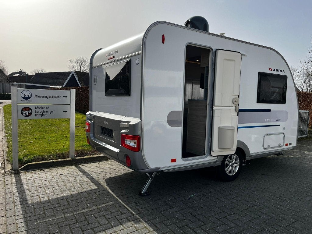 Adria Altea4four 362 LH exclusief en sportief!, Overige typen, Rondzit, Tot en met 2, Bedrijf
