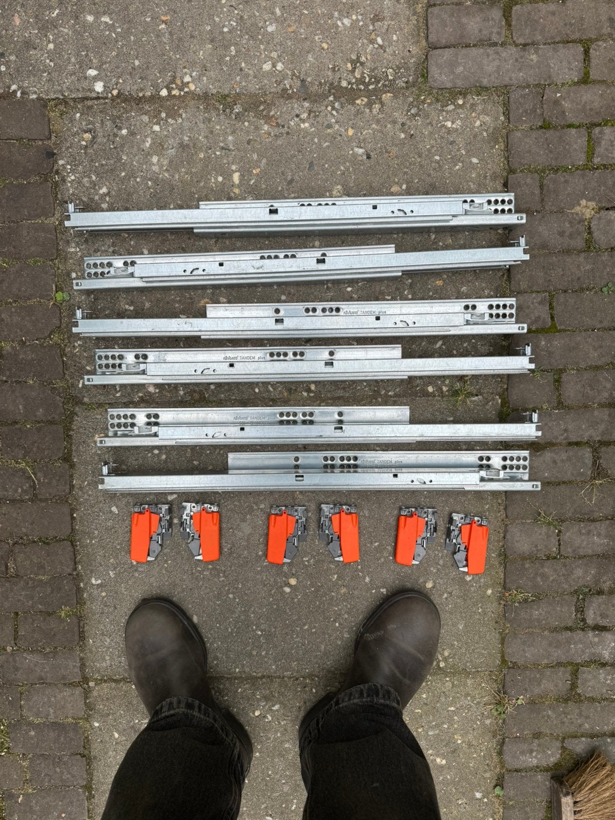 Blum Tandem 50kg 58 cm ladegeleiders (set van 3), Ophalen of Verzenden, Zo goed als nieuw, 250 mm of meer