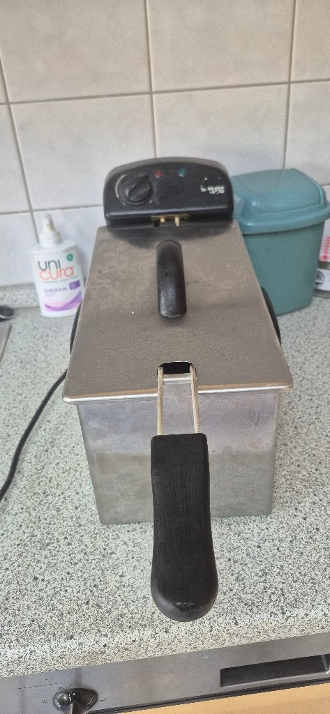 Friteuse Princess, 1 tot 2 liter, Ophalen, Gebruikt