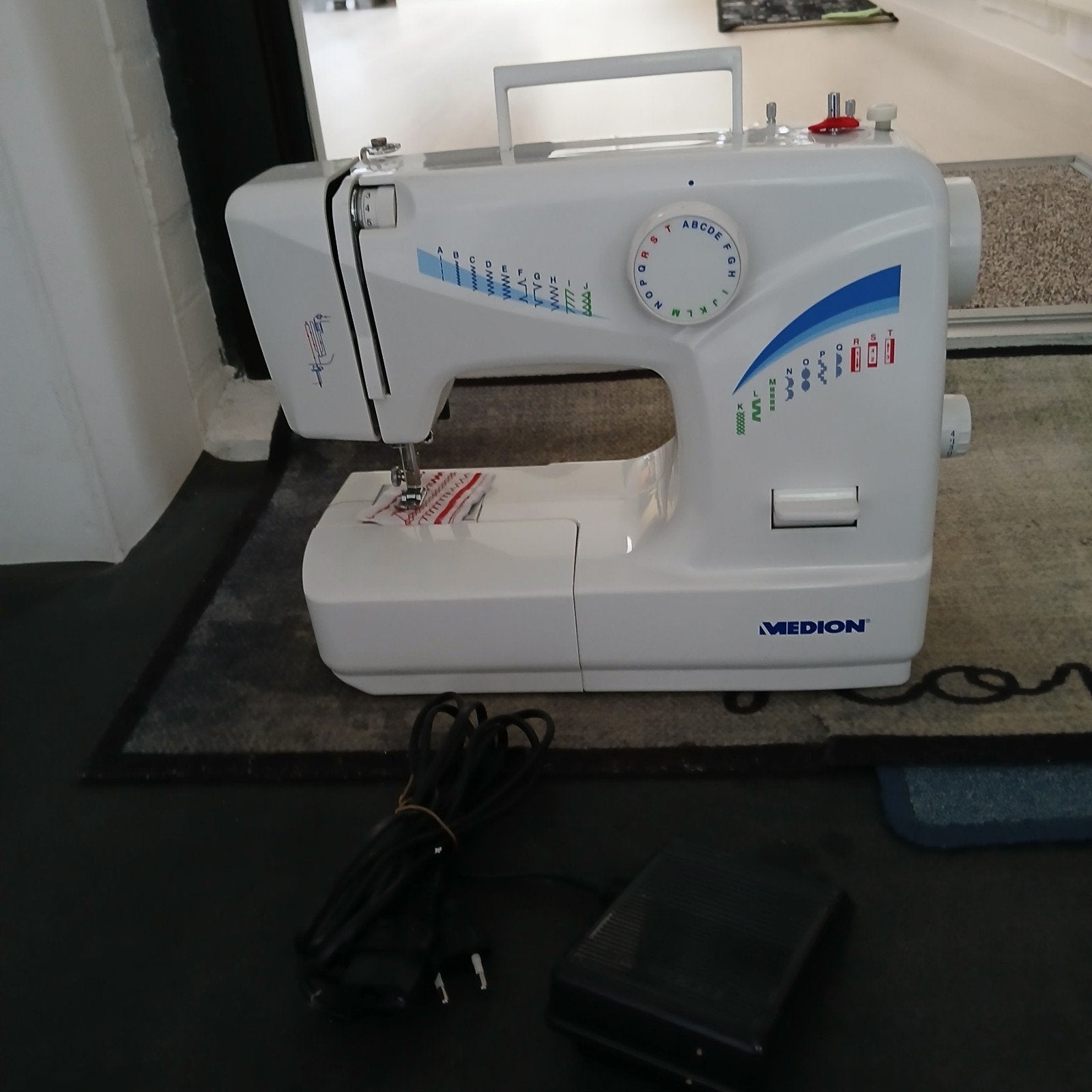 Te koop naaimachine, Ophalen, Gebruikt, Naaimachine, Overige merken