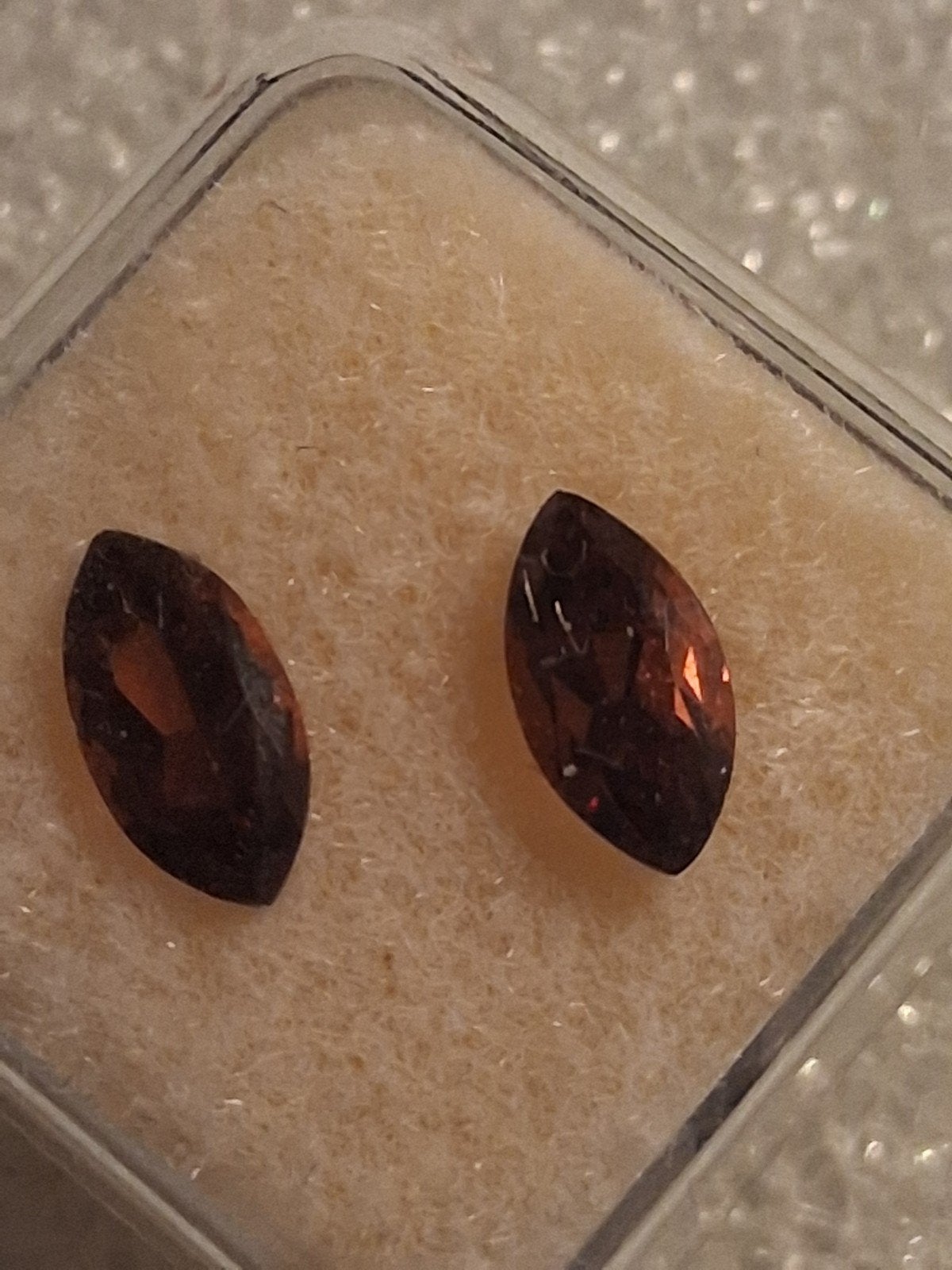 paar Granaat stenen voor oorknoppen, Sieraden, Tassen en Uiterlijk, Ophalen of Verzenden, Nieuw