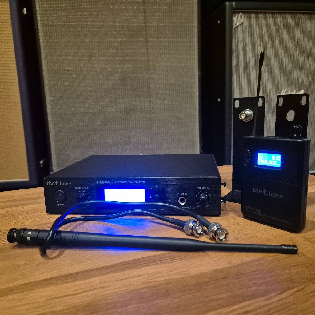 T bone IEM 100 Wireless In Ear Monitor System 768 MHz, Ophalen of Verzenden, Zo goed als nieuw, Overige typen, Draadloos