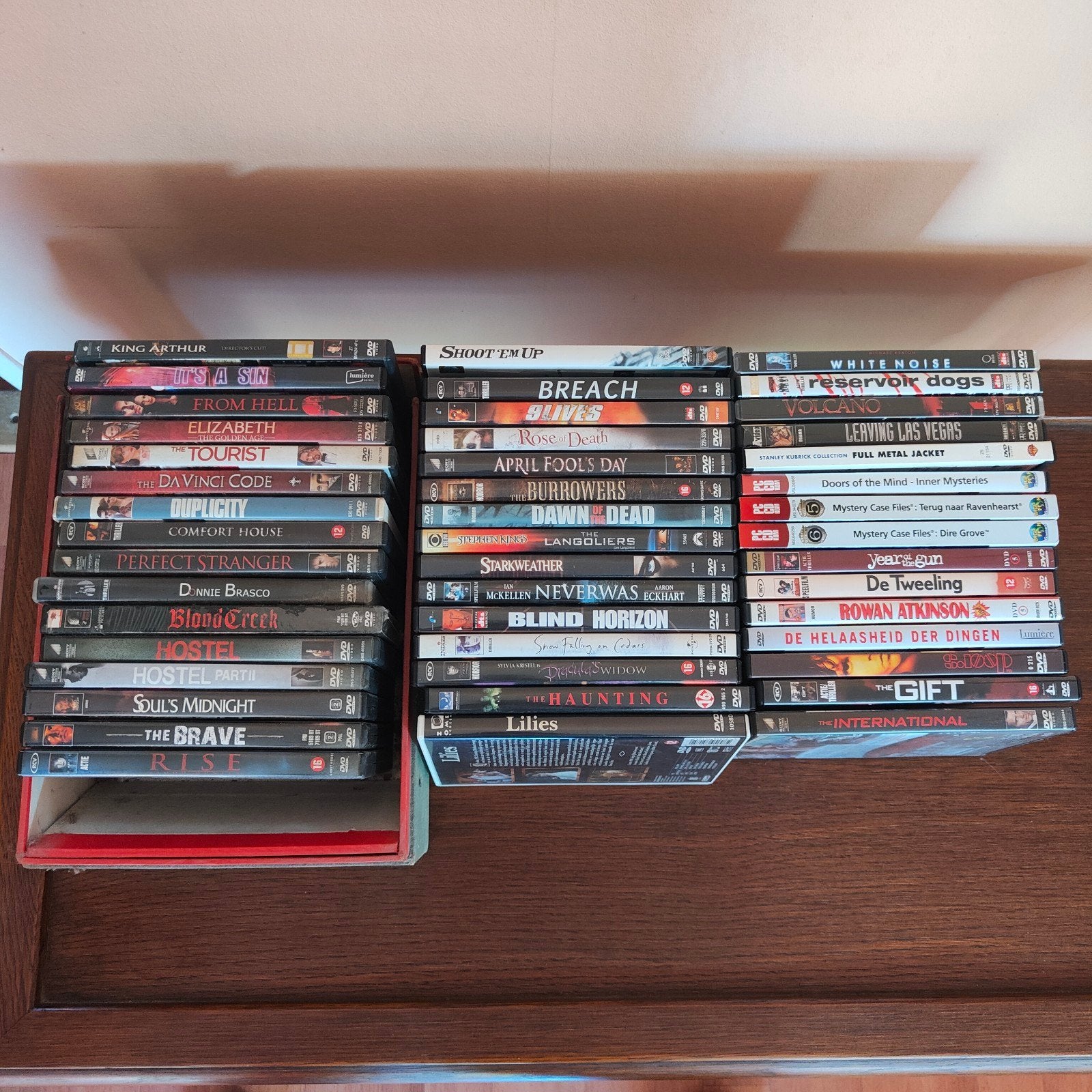setje van 36 dvd's, Cd's en Dvd's, Ophalen, Zo goed als nieuw