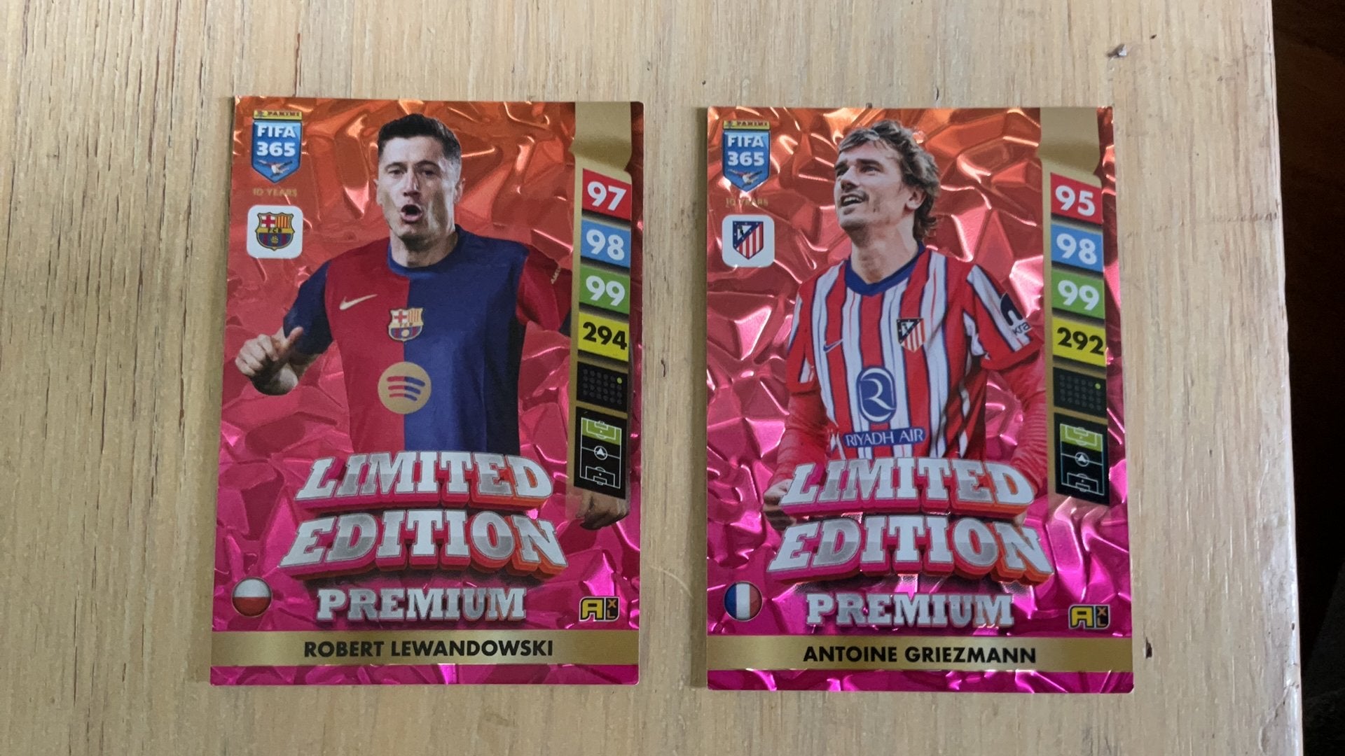 2 Fifa 365 adrenalyn XL Panini limited edition premium 2025, Ophalen of Verzenden, Zo goed als nieuw, Plaatje