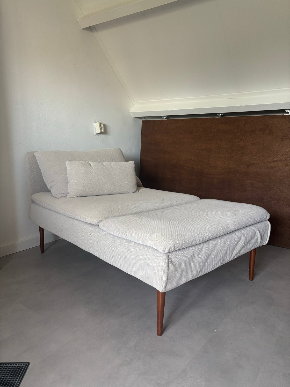 Ikea Söderhamn met vintage poten - Chaise Longue, Huis en Inrichting, Ophalen, Eenpersoons, Zo goed als nieuw, Minder dan 150 cm