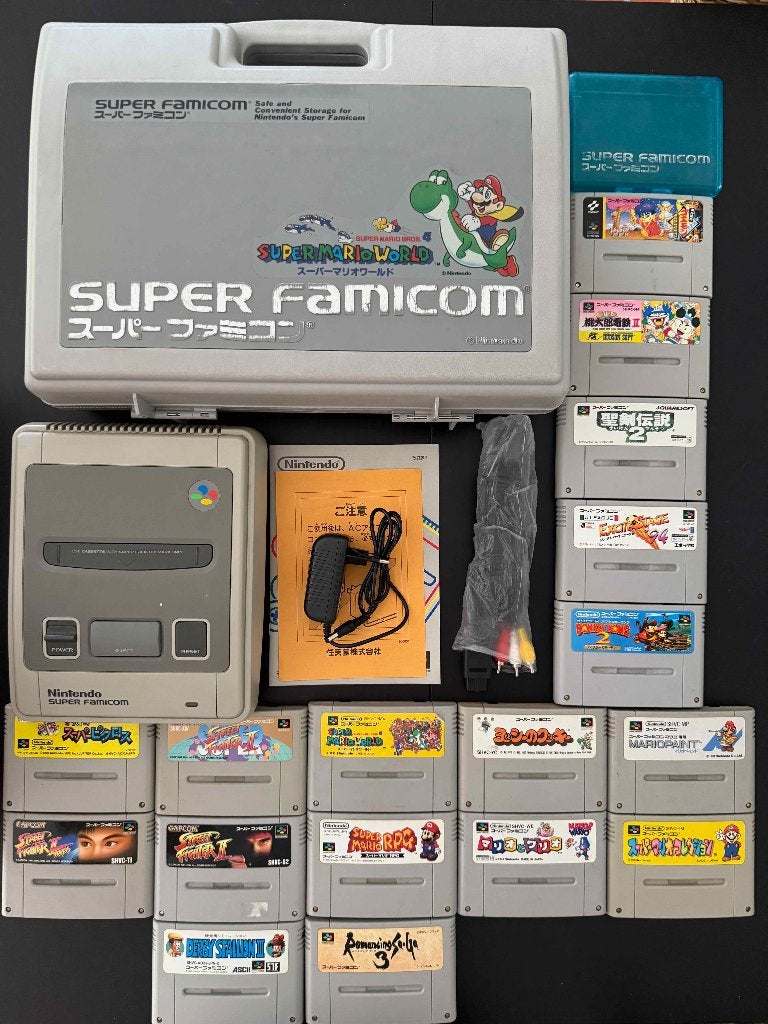 Super Famicom console, games en accessoires, Spelcomputers en Games, Spelcomputers | Nintendo Super NES, Gebruikt, Met 1 controller