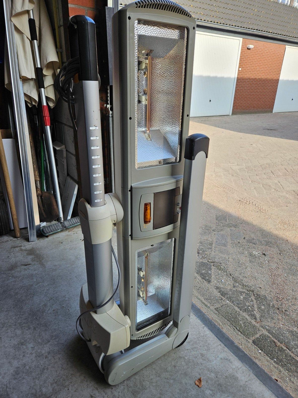 Philips Innergize HB900 Zonnebank/infraroodbank, Witgoed en Apparatuur, Ophalen, Gebruikt, Gezichtsbruiner, Minder dan 10 lampen